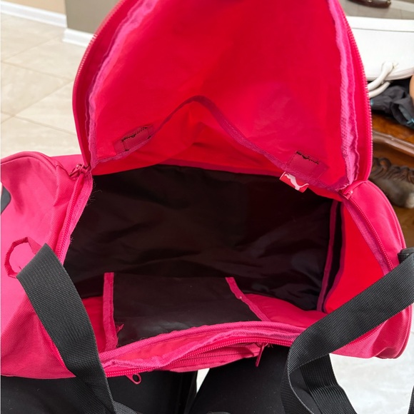 Puma Duffel Travel Bag - Picture 4 of 4